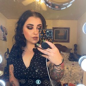 Meet your Posher, Hailey